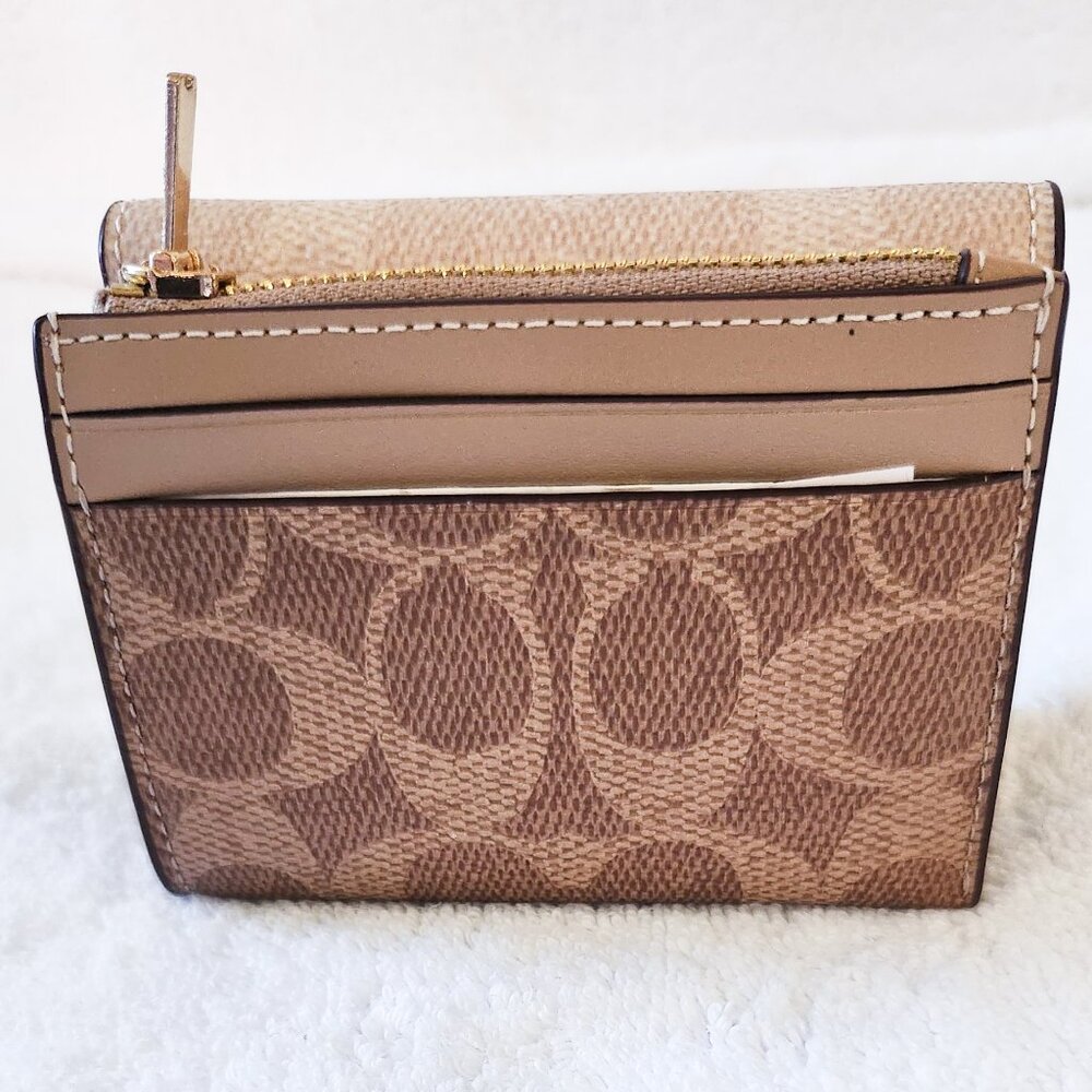 Coach CZ446 Card Holder Wallet In Blocked Signature Canvas In Walnut/Tan